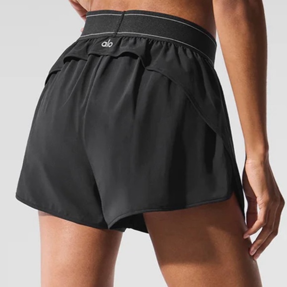 Alo Match Point Short - Picture 2 of 5